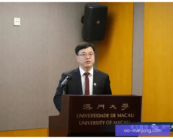 肖闽辉同位置技术差异体现在投射选择与防守脚步
